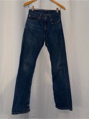 Vintage dark wash Levi’s 527s